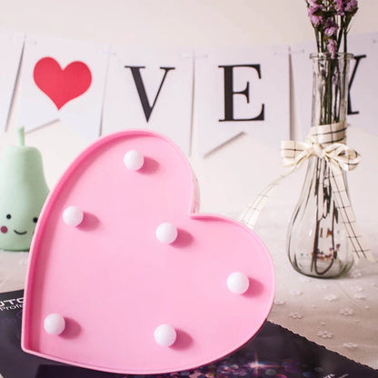 Sandsberg | LED Buchstaben, Zahlen und Symbole – Leuchtdeko mit warmweißem Licht für Feste und Wohnräume