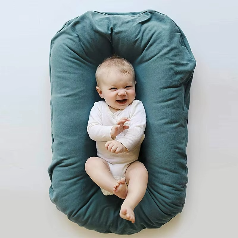 Sandsberg | Bequemes tragbares Baumwoll-Baby-Lounger für Neugeborene