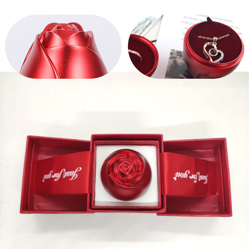 Geschenkbox mit Rosenschmuck