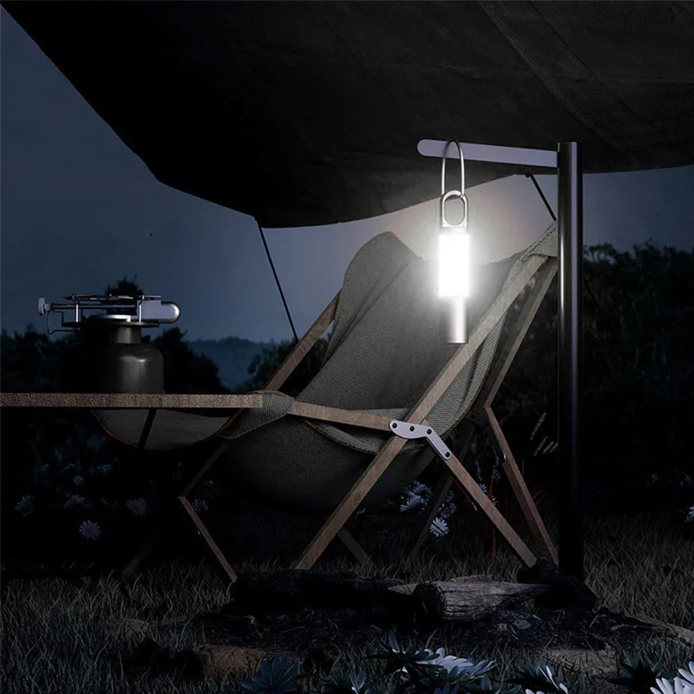 Sandsberg | LED-Taschenlampe mit Mehrfarbfiltern – Wiederaufladbare USB-C Lampe mit Camping- & Notlicht-Funktion