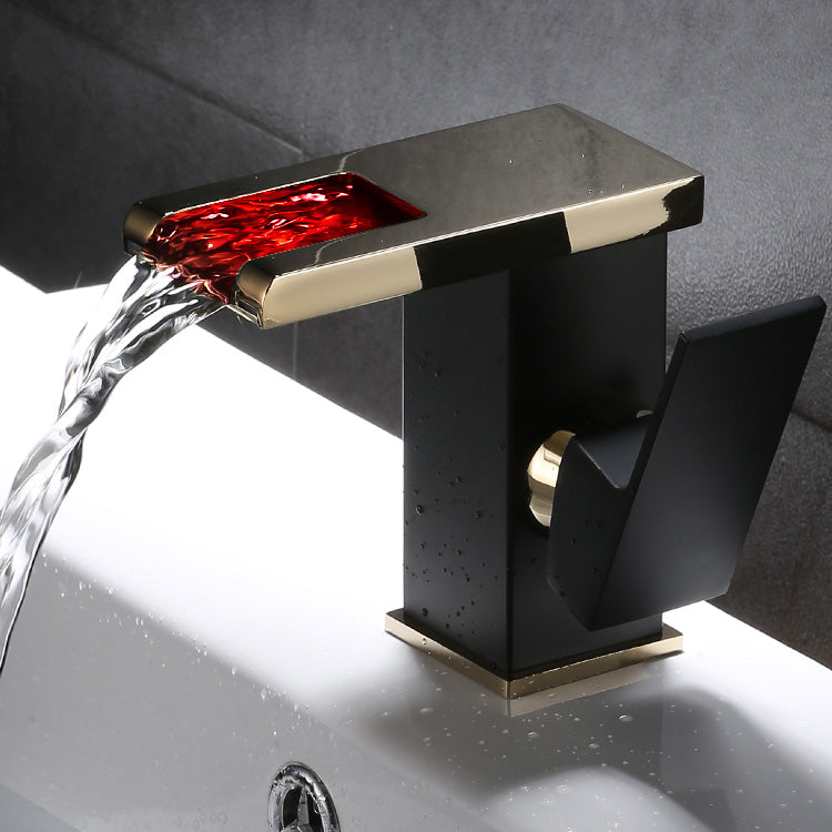 Sandsberg | Waschbecken Wasserfall Auslauf Einhandarmatur mit LED Licht