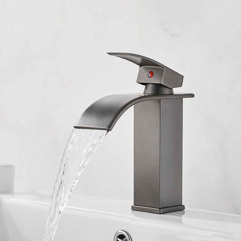 Sandsberg | Waschbecken Wasserfall Auslauf Einhandarmatur mit LED Licht
