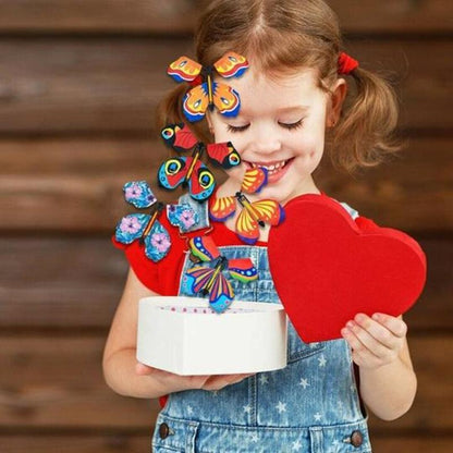 Sandsberg | Magischer fliegender Schmetterling (Zufällige Farbe)