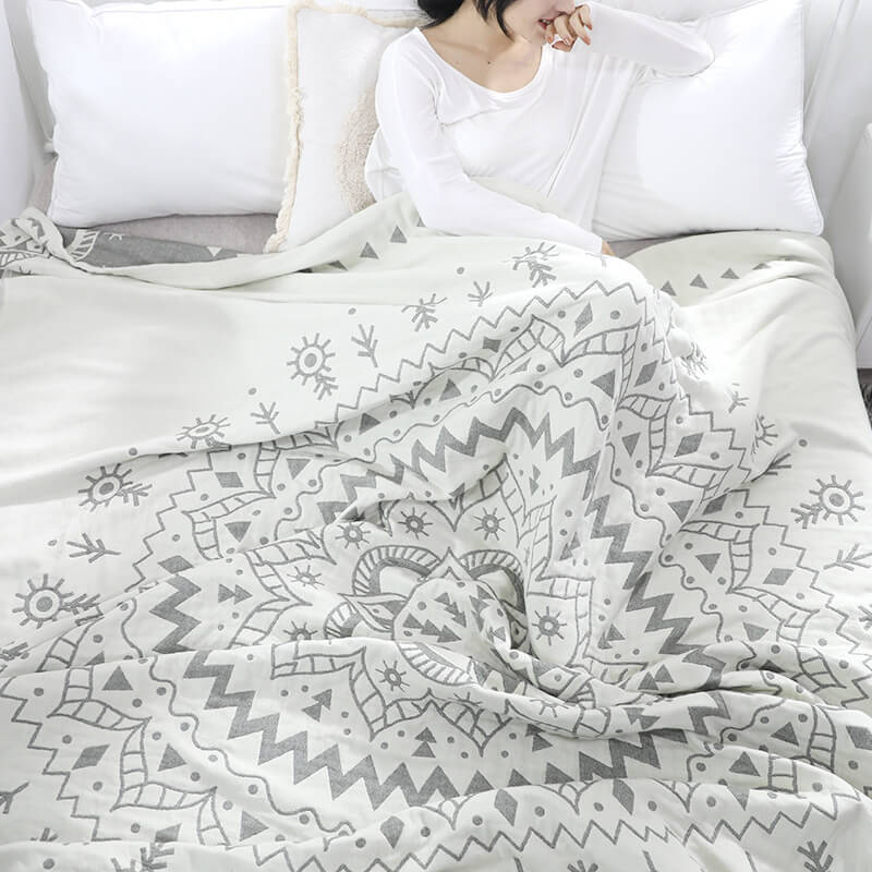 Chic Mandala Wendbare Baumwollsteppdecke mit Blumenmuster