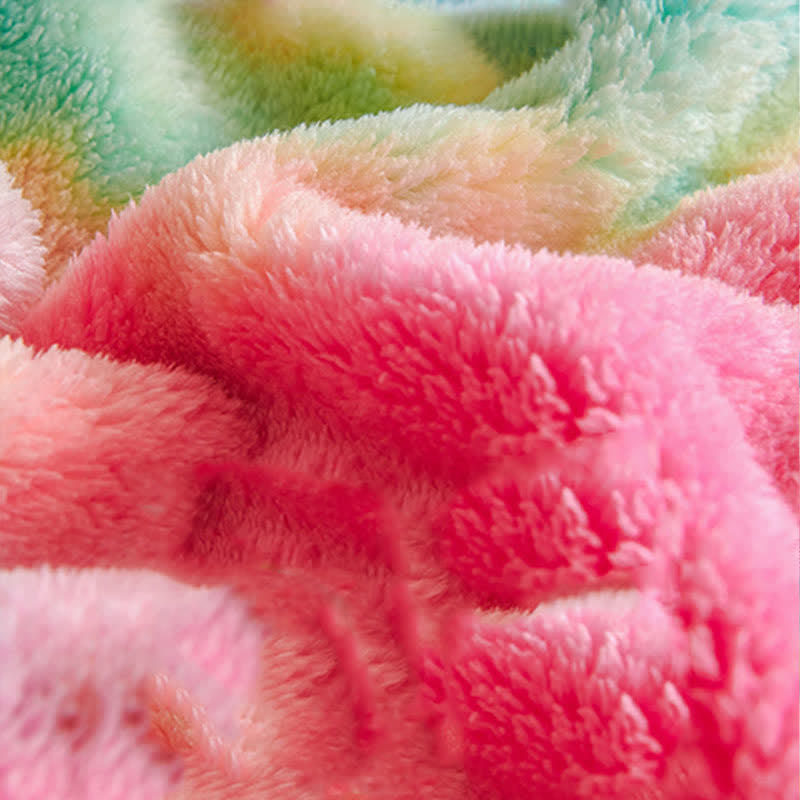 Bunte, warme, flauschige Decke mit Batikmuster