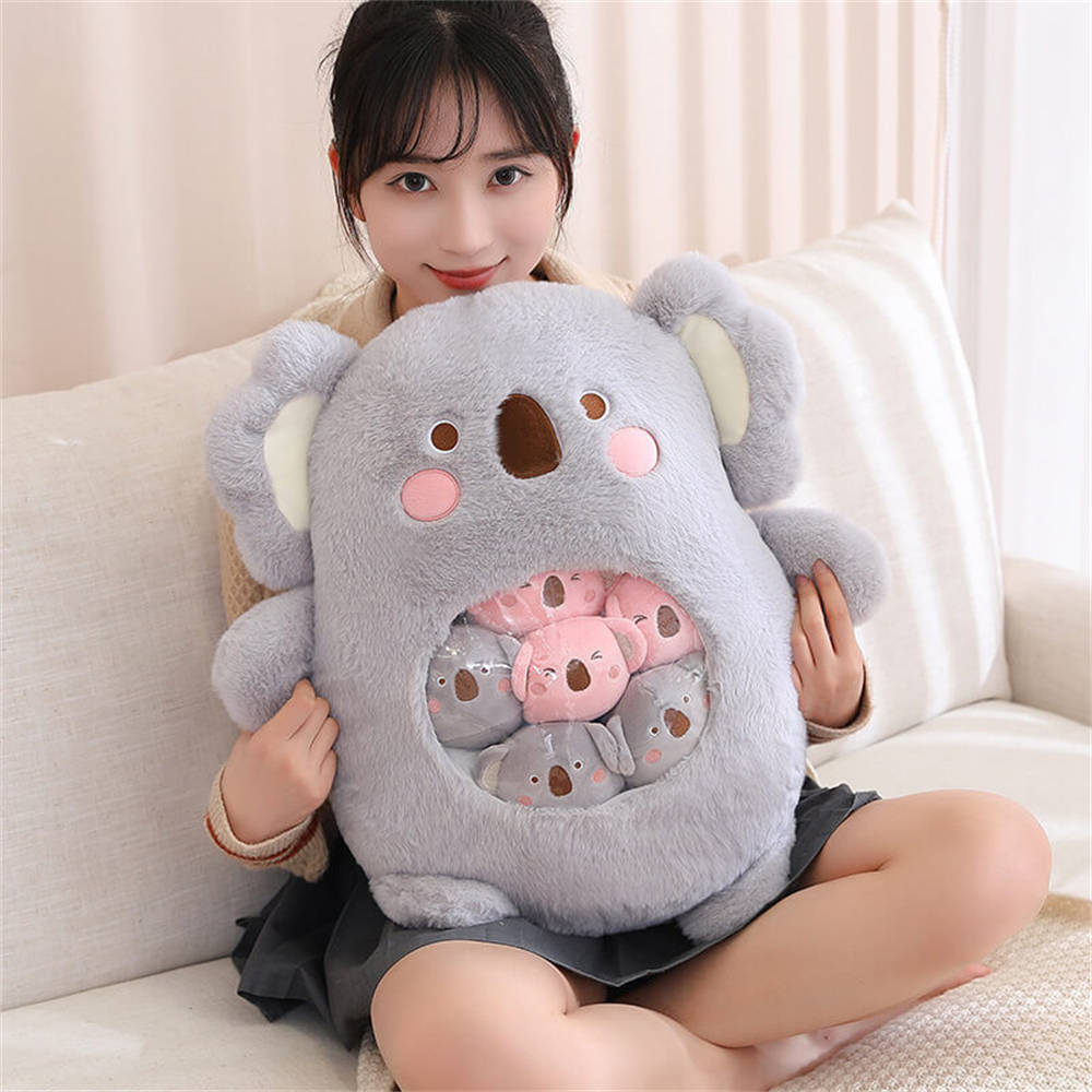Eine Tasche mit Kawaii Koala Wurfkissen Plüschspielzeugen Stoffpuppe