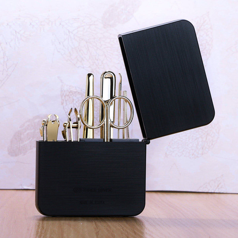 Sandsberg | 7-teilige Maniküre Set, mit 2 Nagelknipsern, Schönheitsschneider, Nagelfeile, Ohrenreiniger, für Fingernägel & Zehennägel