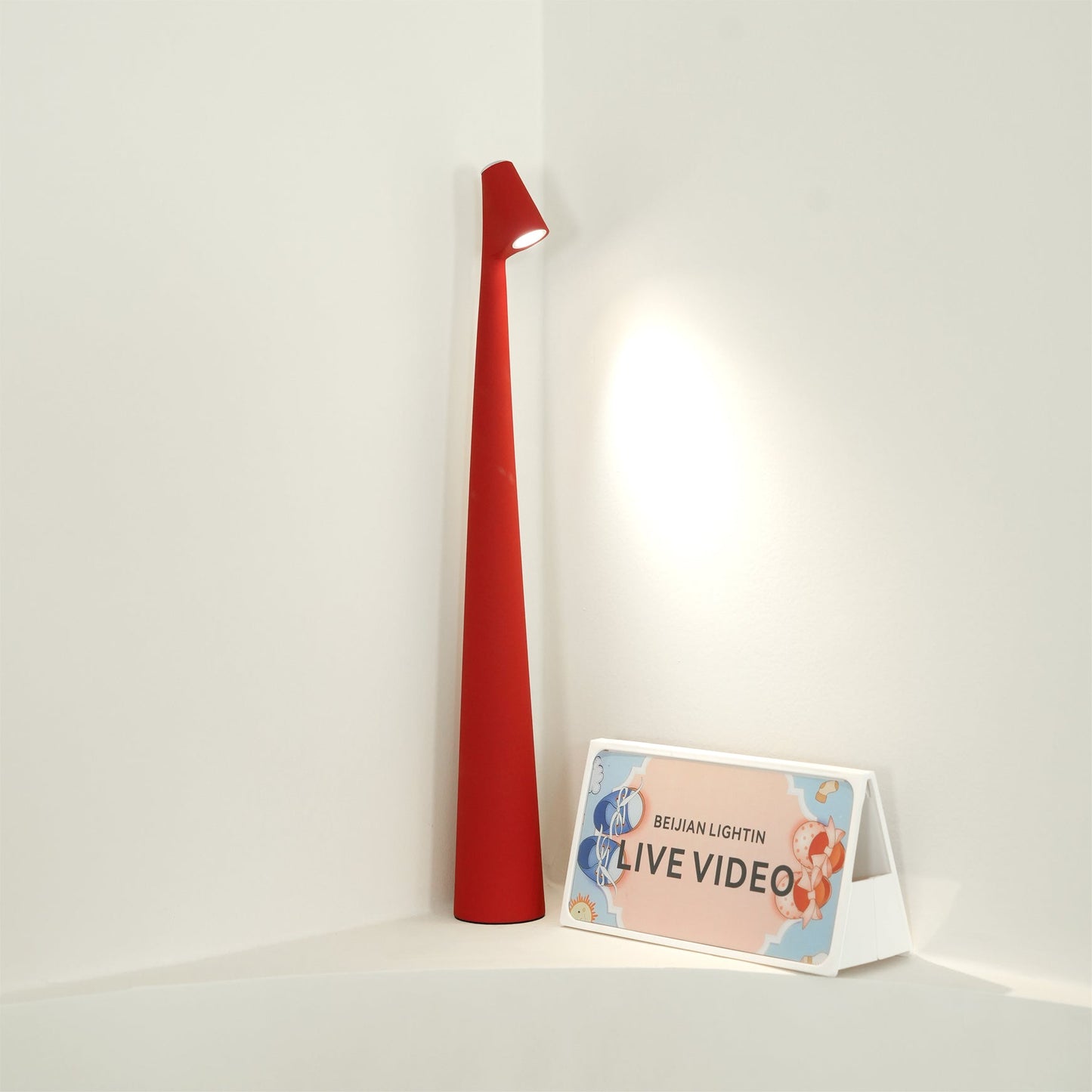 Sandsberg | EcoLight – Energieeffiziente wiederaufladbare Schreibtischlampe