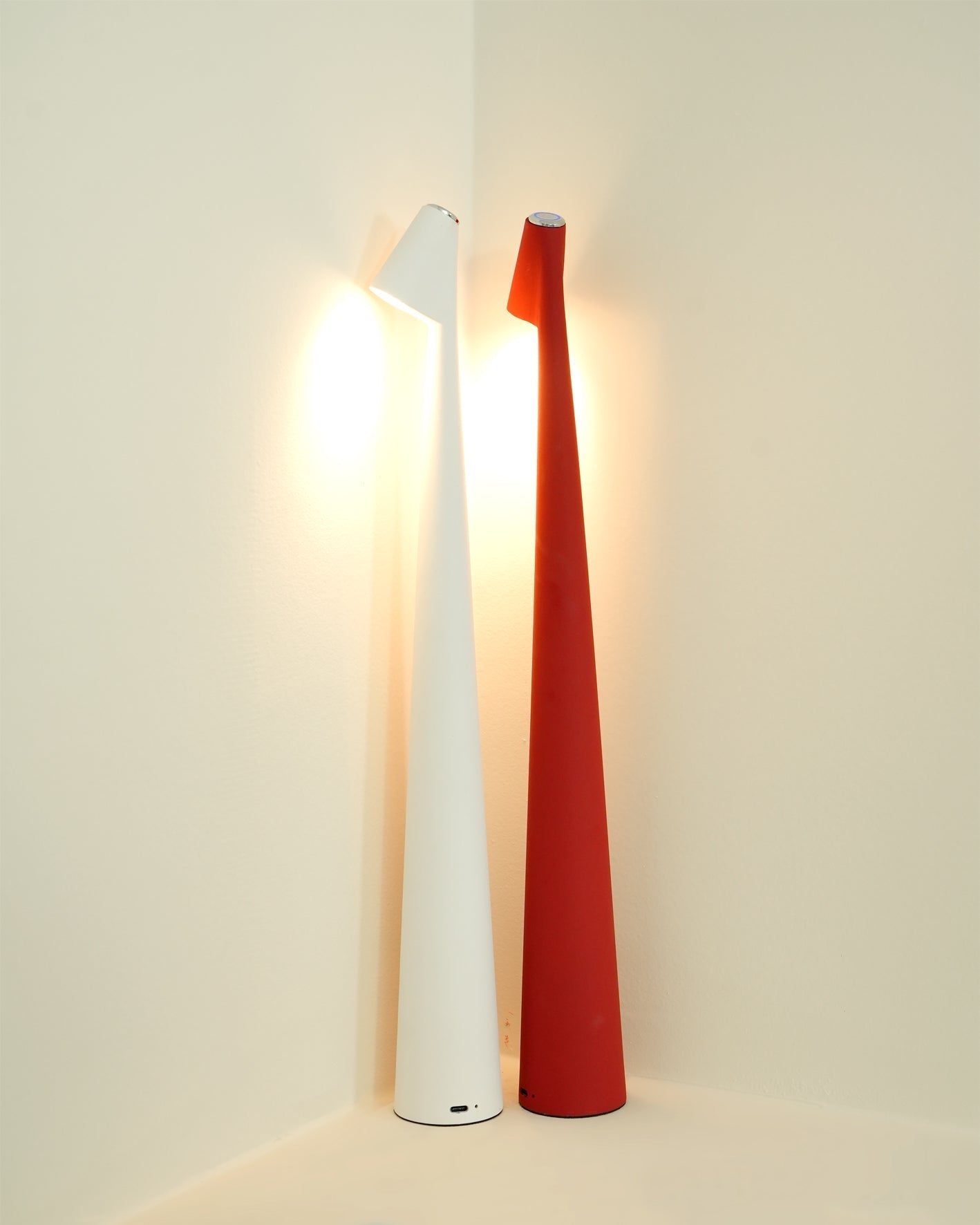 Sandsberg | EcoLight – Energieeffiziente wiederaufladbare Schreibtischlampe