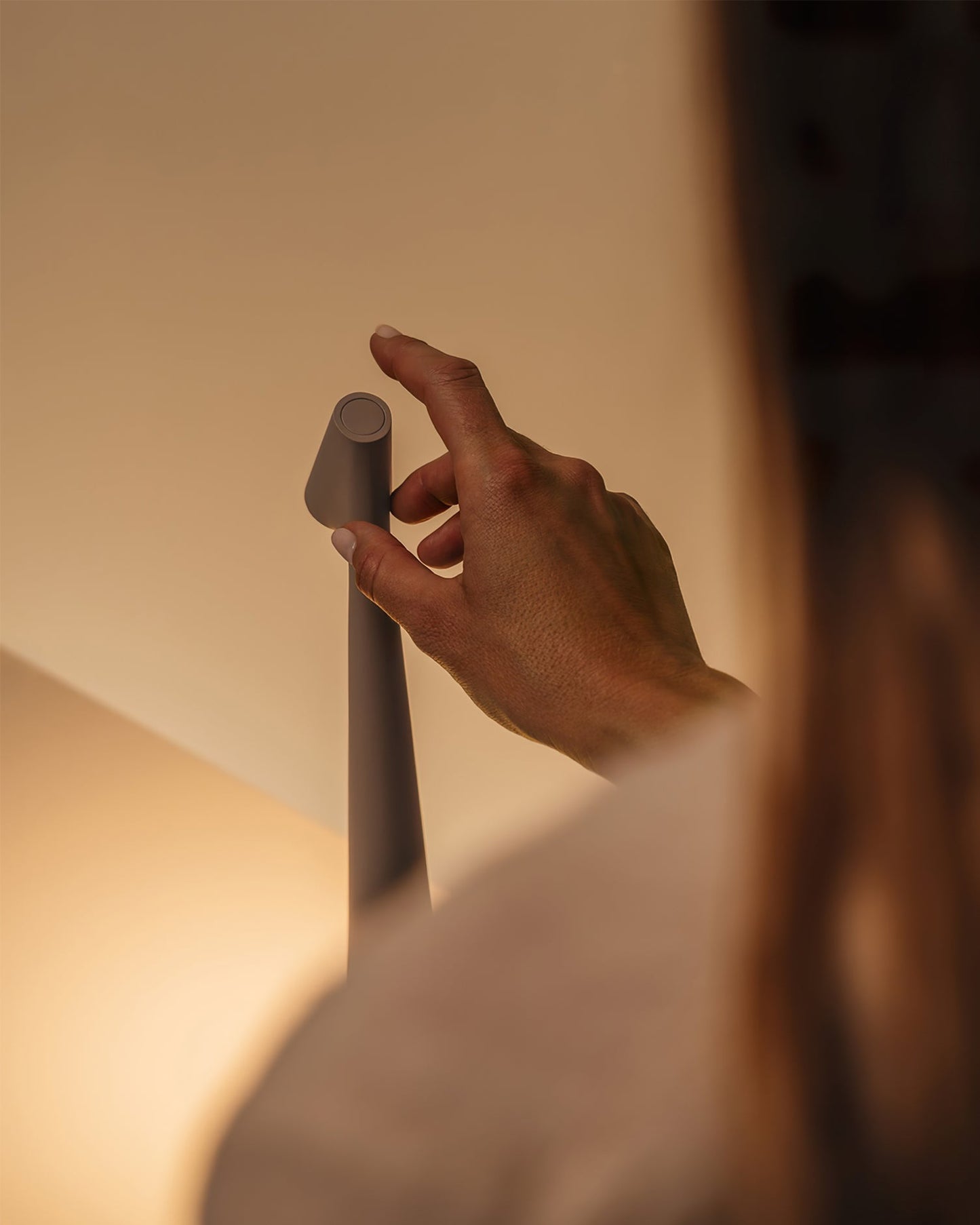 Sandsberg | EcoLight – Energieeffiziente wiederaufladbare Schreibtischlampe