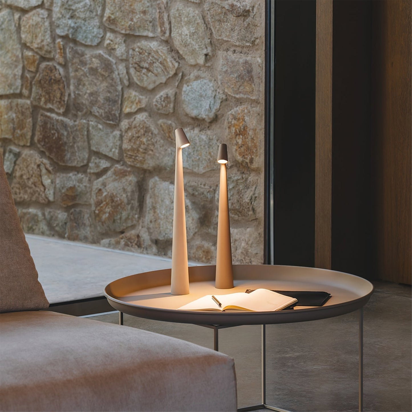 Sandsberg | EcoLight – Energieeffiziente wiederaufladbare Schreibtischlampe