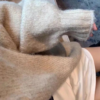 Warme dicke Strickjacke