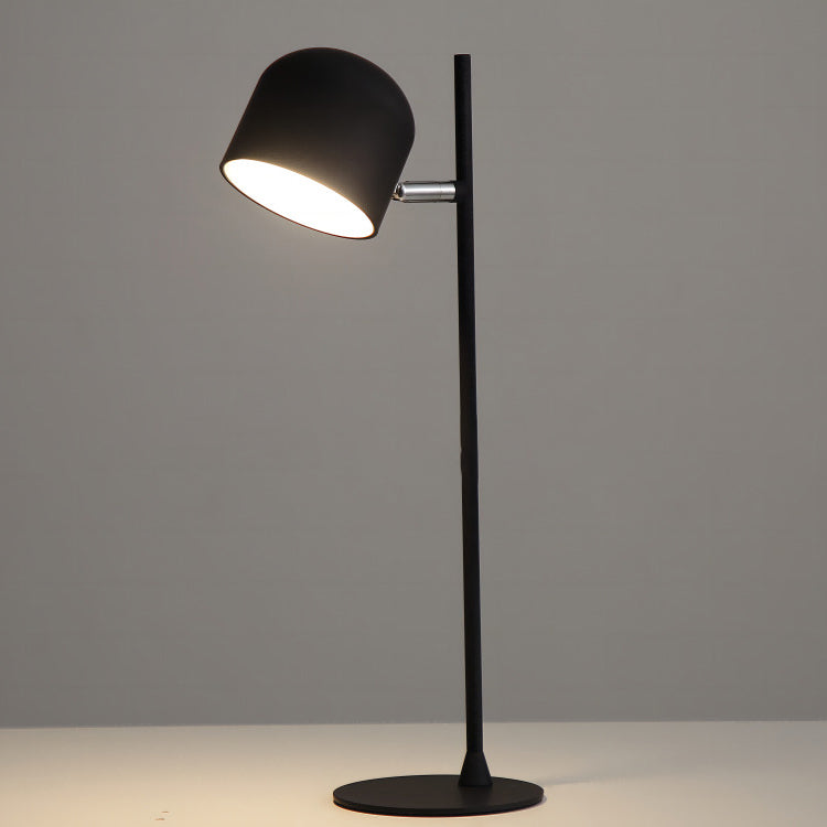 Zeitgenössische kreative Zylinder-Scheibenbasis wiederaufladbare Metall-Kunststoff LED-Tischlampe für das Schlafzimmer