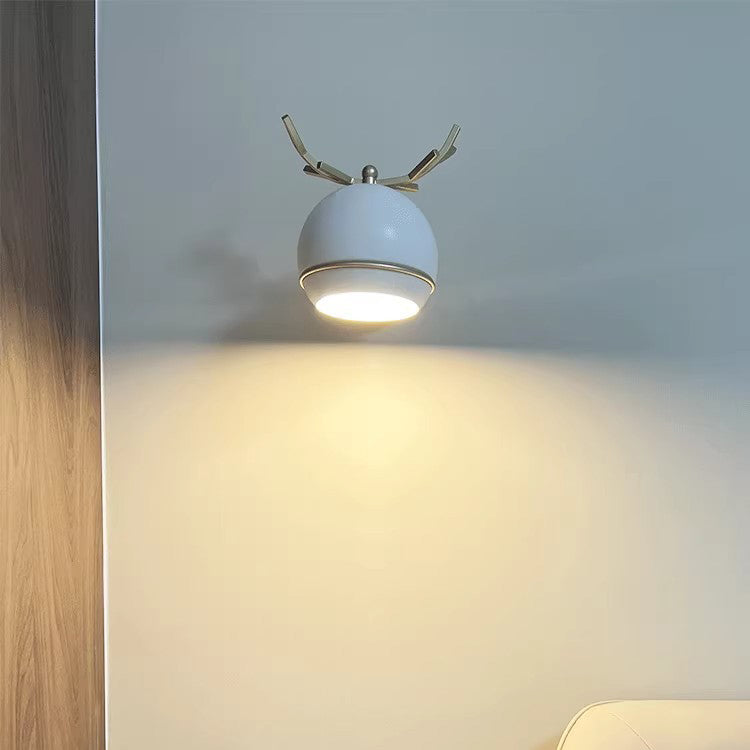 Zeitgenössische kreative Geweih-Globus-Eisen 1-Lampe Wand sconce Lampe für Schlafzimmer