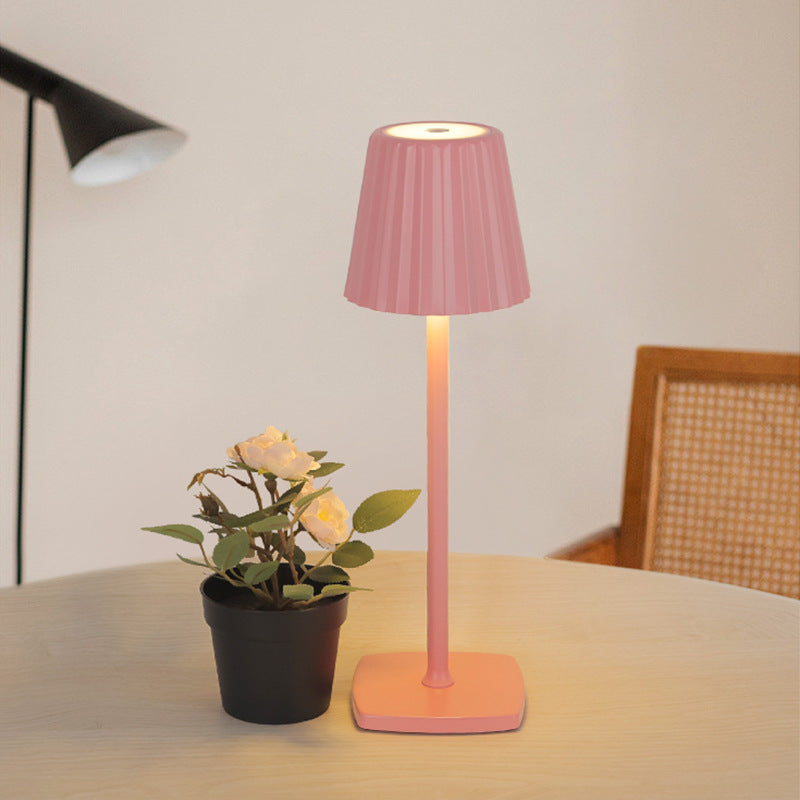 Zeitgenössische skandinavische wiederaufladbare Eisen Acryl Falten Zylinder LED Tischlampe Nachtlicht für Schlafzimmer