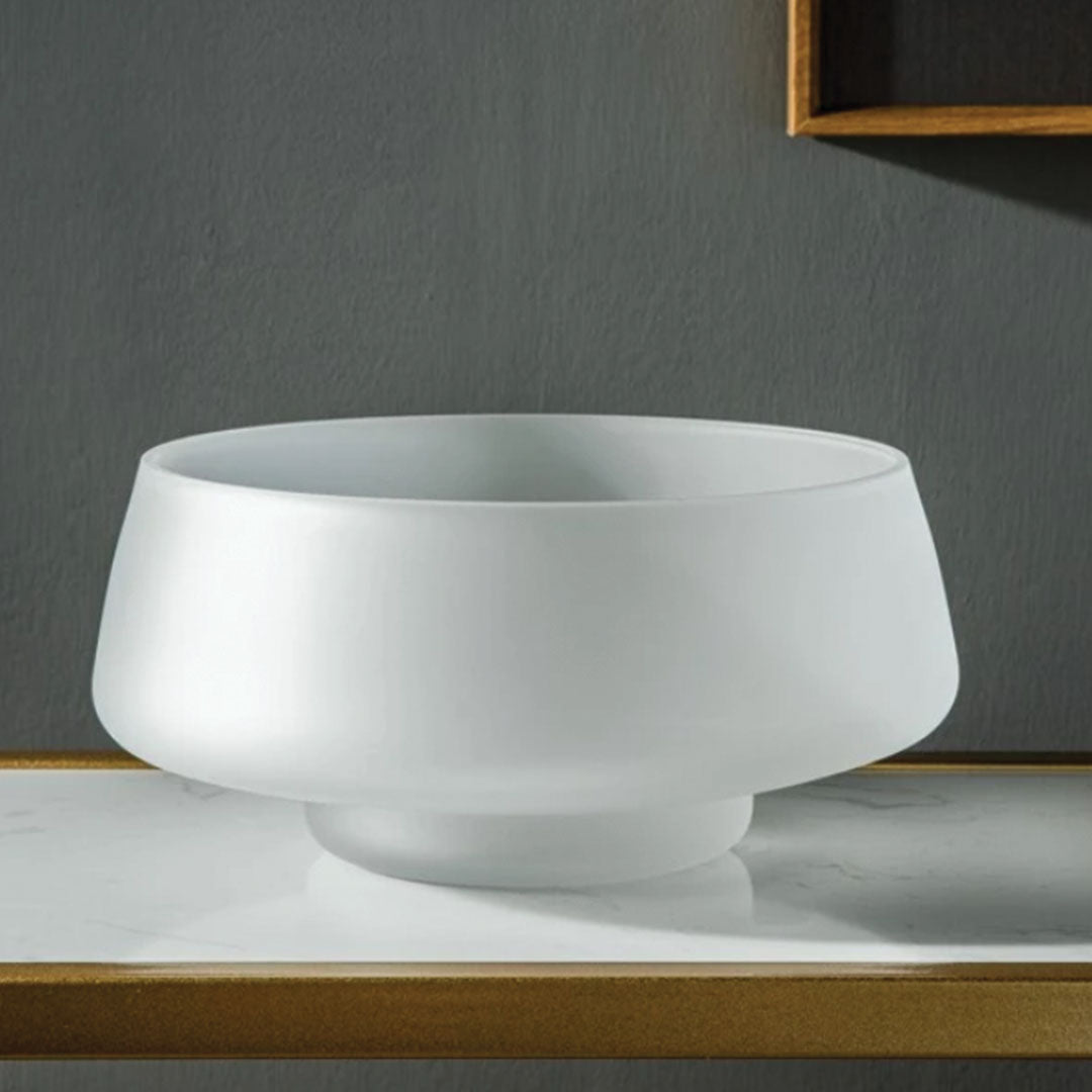 Zeitgenössische Vase aus Milchglas