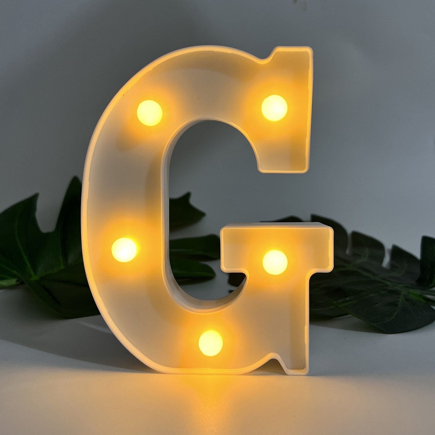 Sandsberg | LetterGlow - Wireless LED-Buchstabenlampe für einzigartigen Stil