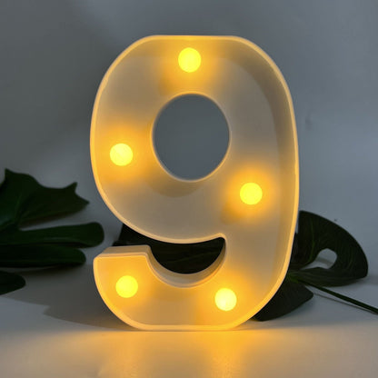Sandsberg | LetterGlow - Wireless LED-Buchstabenlampe für einzigartigen Stil