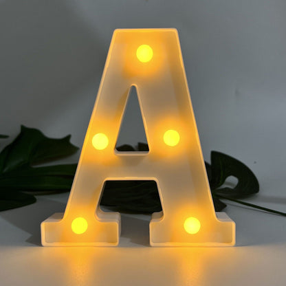 Sandsberg | LetterGlow - Wireless LED-Buchstabenlampe für einzigartigen Stil