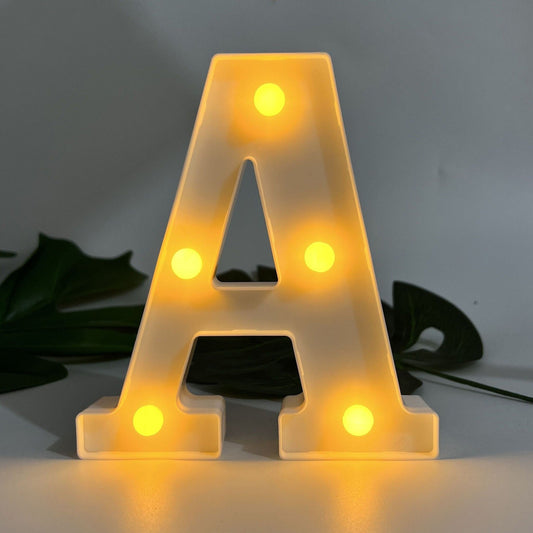 Sandsberg | LetterGlow - Wireless LED-Buchstabenlampe für einzigartigen Stil