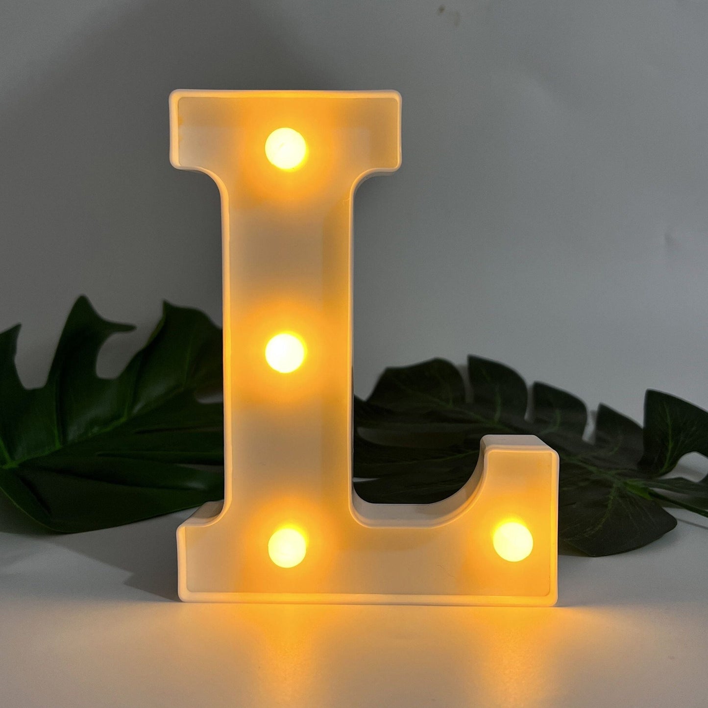 Sandsberg | LetterGlow - Wireless LED-Buchstabenlampe für einzigartigen Stil