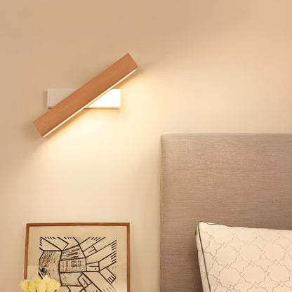 Sandsberg | LumeOak - Elegante LED Holz Wandlampe
