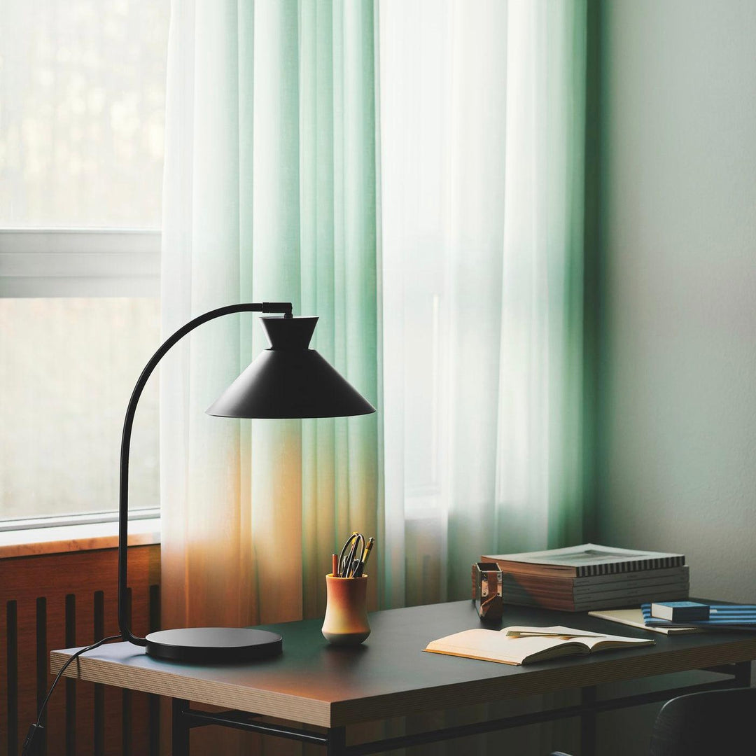 Elegante Retro Lampe - für eine stilvolle Innenraumtransformation
