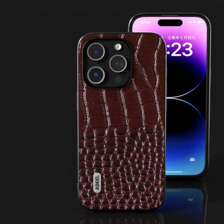 Sandsberg | Für iPhone 15 Pro Max ABEEL Echtes Leder Krokodil Muster Schwarze Kante Handyhülle (Kaffee)