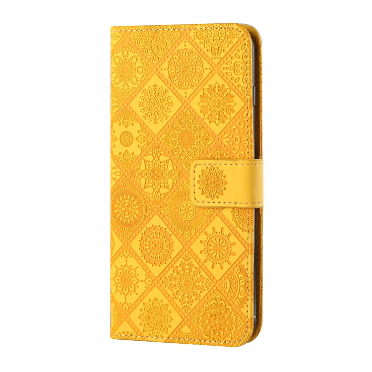 Für iPhone 15 Plus Ethno-Stil Prägungsmuster Leder Handyhülle (Gelb)