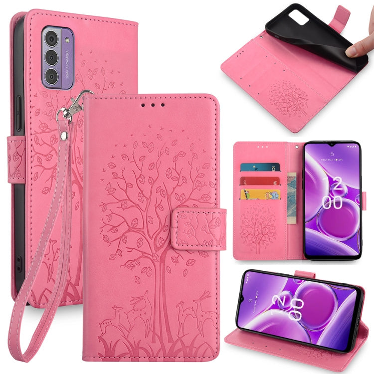 Sandsberg | Für Nokia G42 5G Baum & Hirsch Prägung Leder Handyhülle (Rosa)