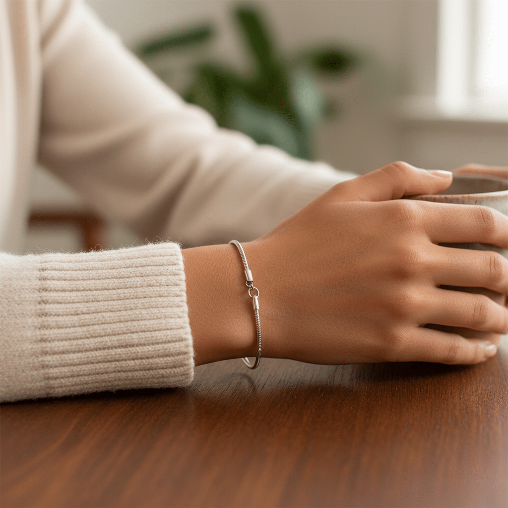Sandsberg | Elegante Minimalistische Uhr mit Einzigartiger Schlangen-Schnalle