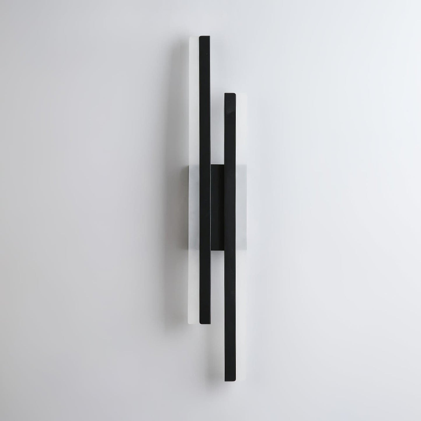 Sandsberg | NordicGlow – Schlanke LED-Wandlampe für moderne Räume