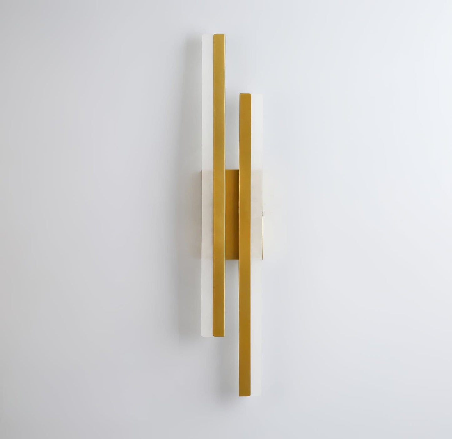 Sandsberg | NordicGlow – Schlanke LED-Wandlampe für moderne Räume