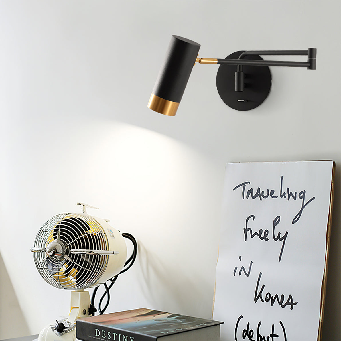 Sandsberg | FlexiLume – Verstellbare Wandarmleuchte für vielseitige Beleuchtung