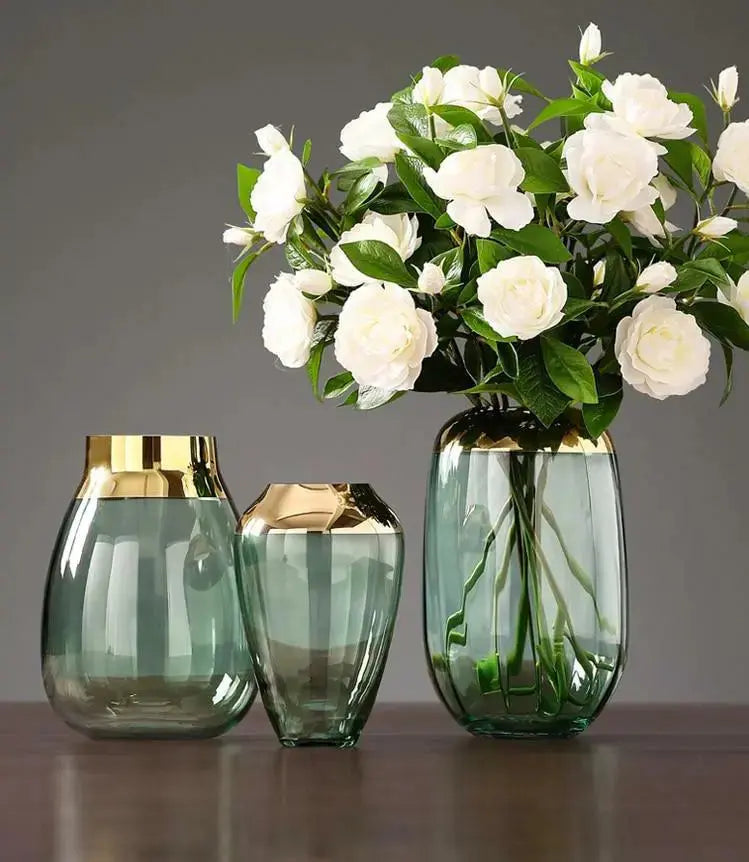 Goldene Folien-Blumenvase