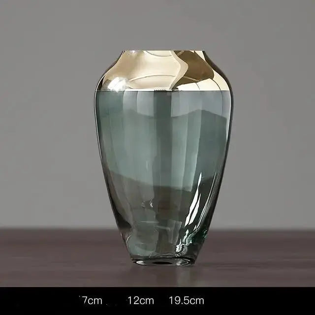 Goldene Folien-Blumenvase