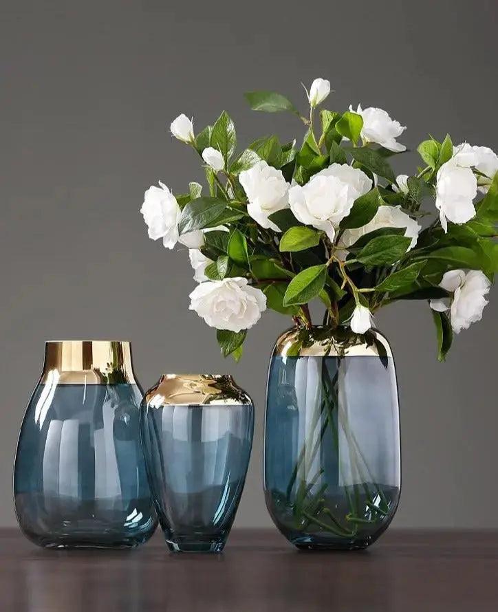 Goldene Folien-Blumenvase