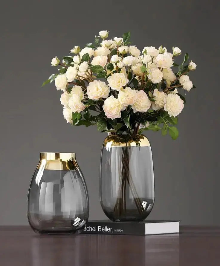 Goldene Folien-Blumenvase