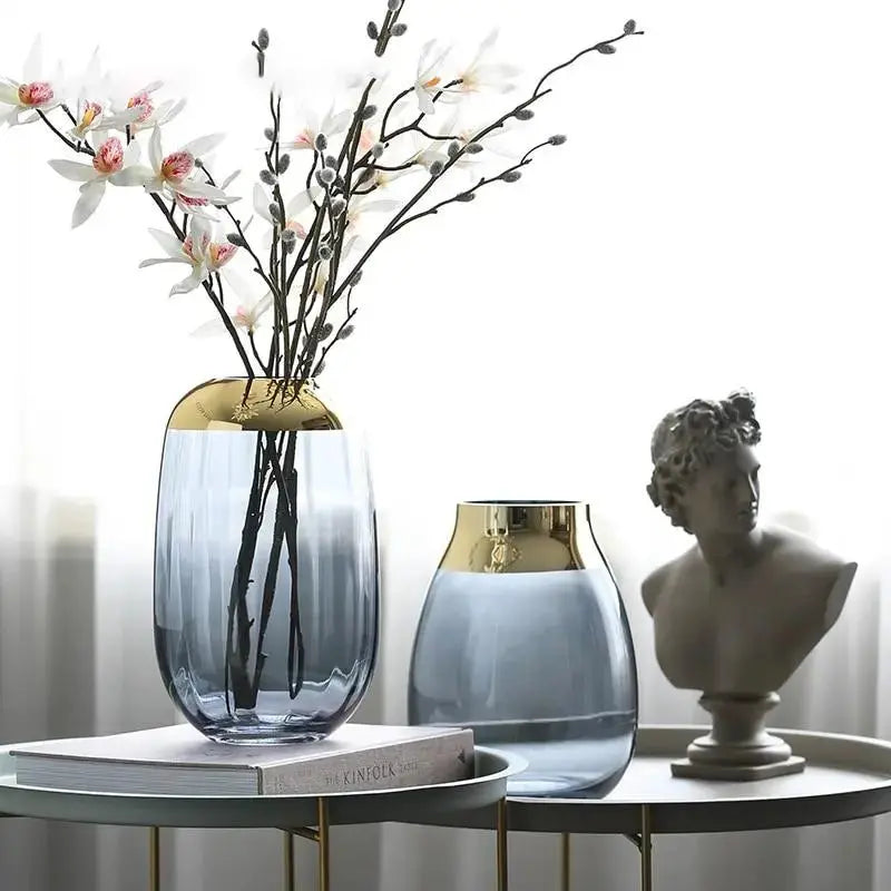 Goldene Folien-Blumenvase