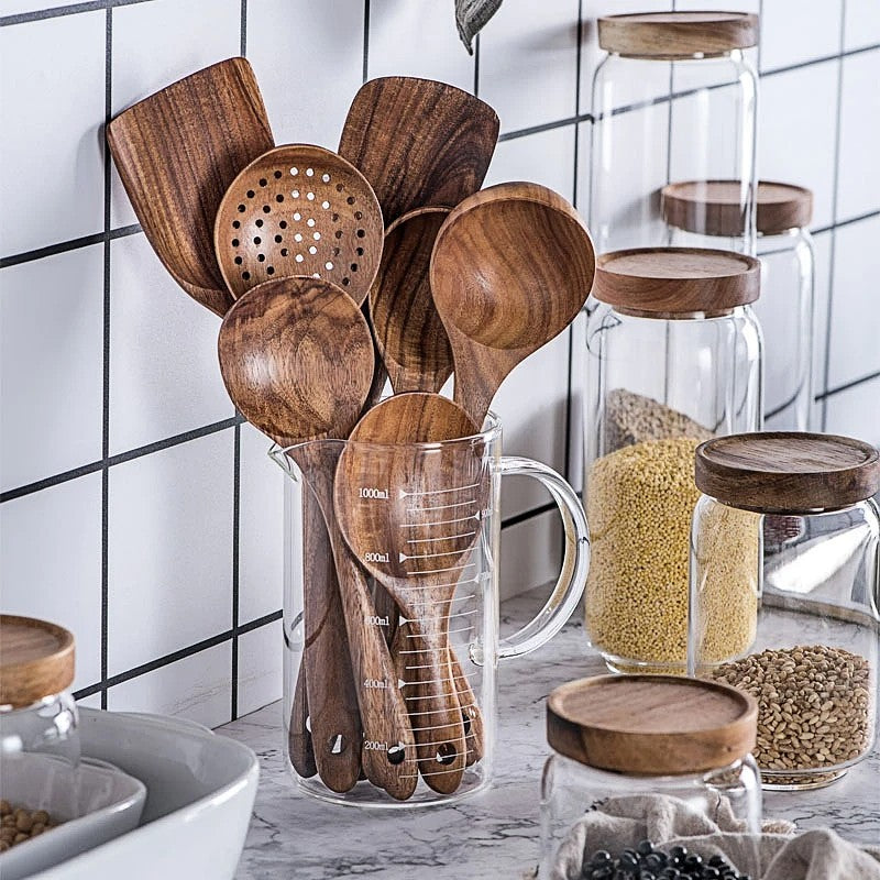 Sandsberg | NordTeak 7-teiliges Küchenhelfer-Set – Premium Teakholzwerkzeuge für stilvolles und vielseitiges Kochen