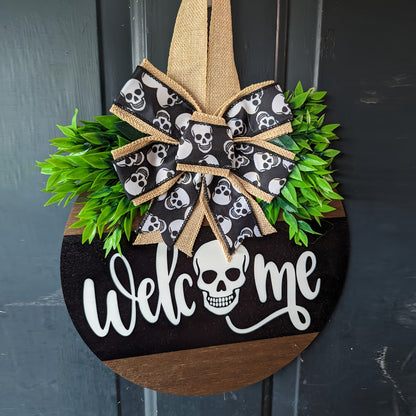 Sandsberg | Spooky Skull Wreath – Rustikale Halloween Eingangsschild
