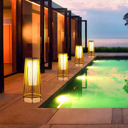 Sandsberg | Solar LED Rattan-Laterne – Große Außenbeleuchtung im Oval-Design für Garten und Terrasse