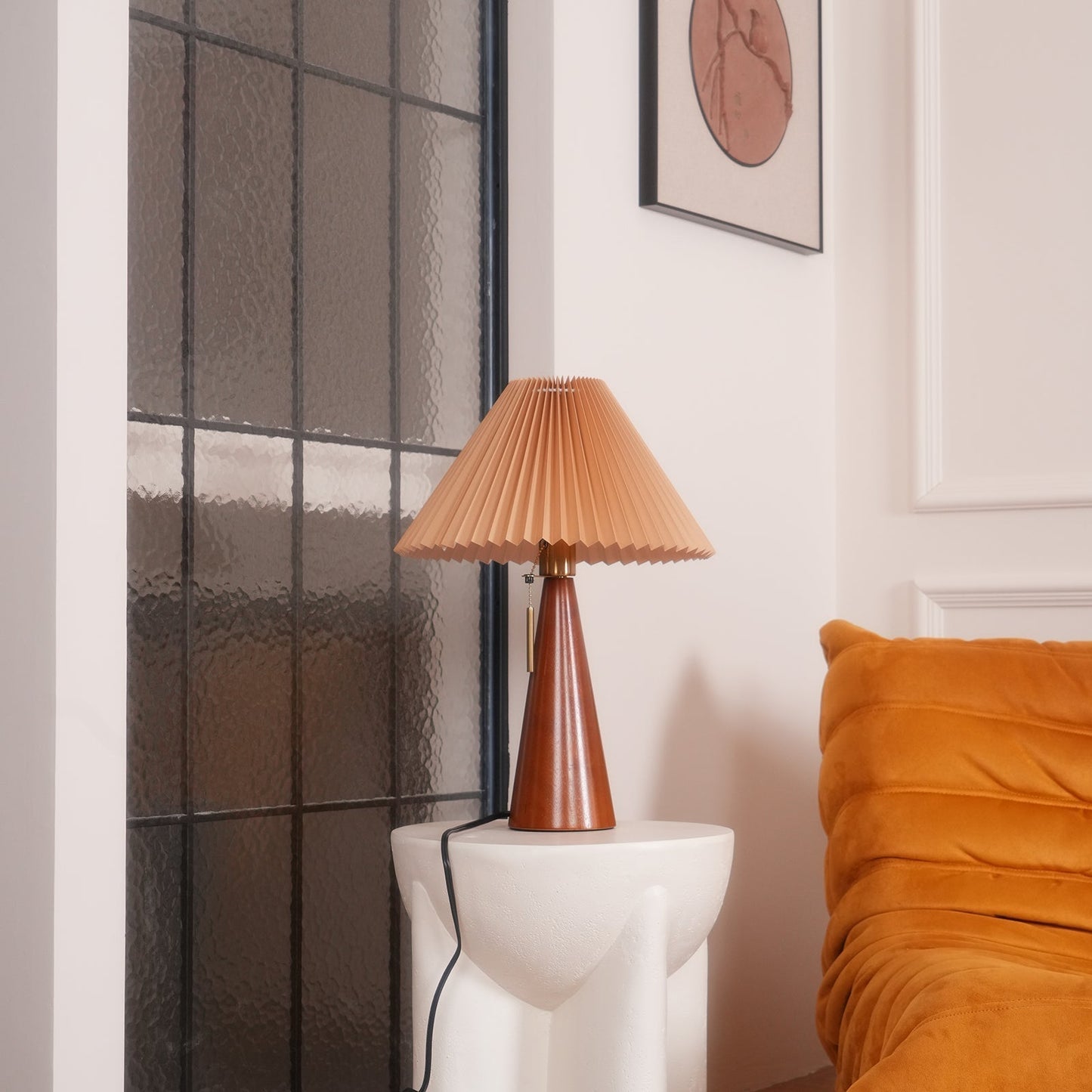 Sandsberg | AntiqueRadiance – Elegante Holz- und Metalltischlampe