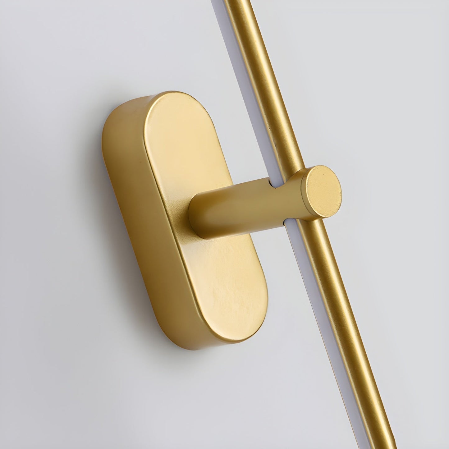 Sandsberg | Kady Linear Plug-In Wandleuchte