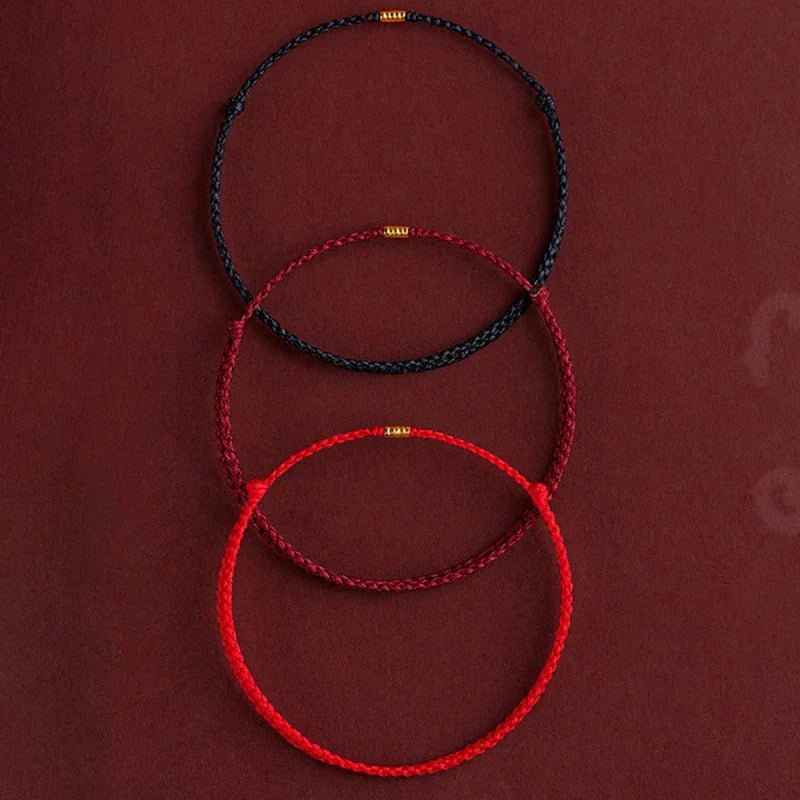 Handgemachtes Armband mit heiligem Segen