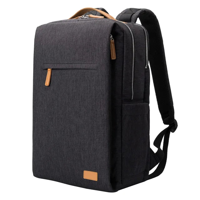 Sandsberg | TechPort Laptop-Rucksack mit USB-Ladeanschluss – Wasserabweisendes Design für 15,6-Zoll-Laptops