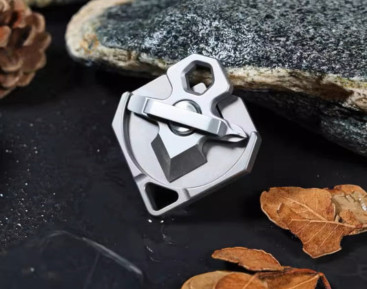 Sandsberg | Titan EDC Multi-Tool - Schraubendreher, Schlüssel, Cooler Anhänger