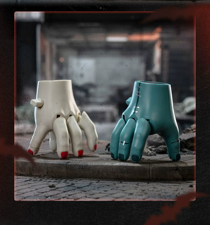 Sandsberg | Super aktivierte bewegliche fremde Hände