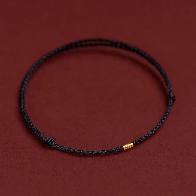 Handgemachtes Armband mit heiligem Segen