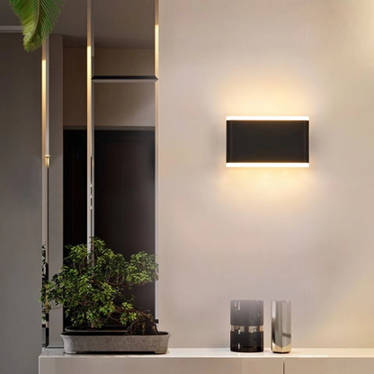 Sandsberg | Vielseitige LED-Wandleuchte für Innen- und Außenbereich